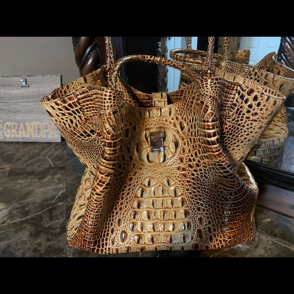 Brand new Brahmin Purse and wallet set - Picture 2 of 5